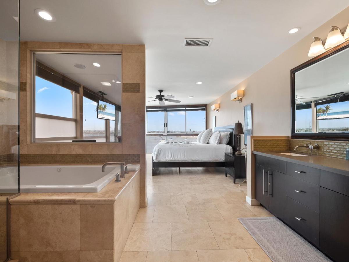 Stunning Bayfront Condo With Gorgeous Views, Garage, Massive Roof Deck & Ac - Dogs Welcome! 샌디에이고 외부 사진