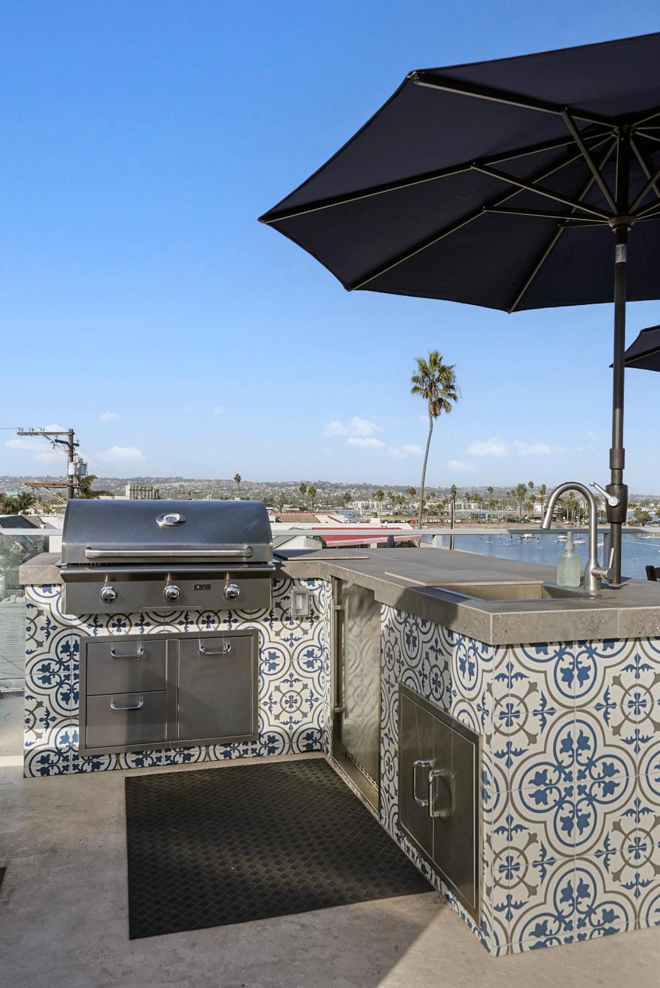 Stunning Bayfront Condo With Gorgeous Views, Garage, Massive Roof Deck & Ac - Dogs Welcome! 샌디에이고 외부 사진